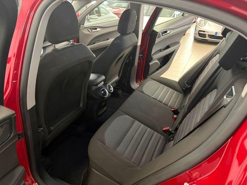 Alfa Romeo Stelvio 2.2 Turbo Diesel 160CV Business AT8 RWD