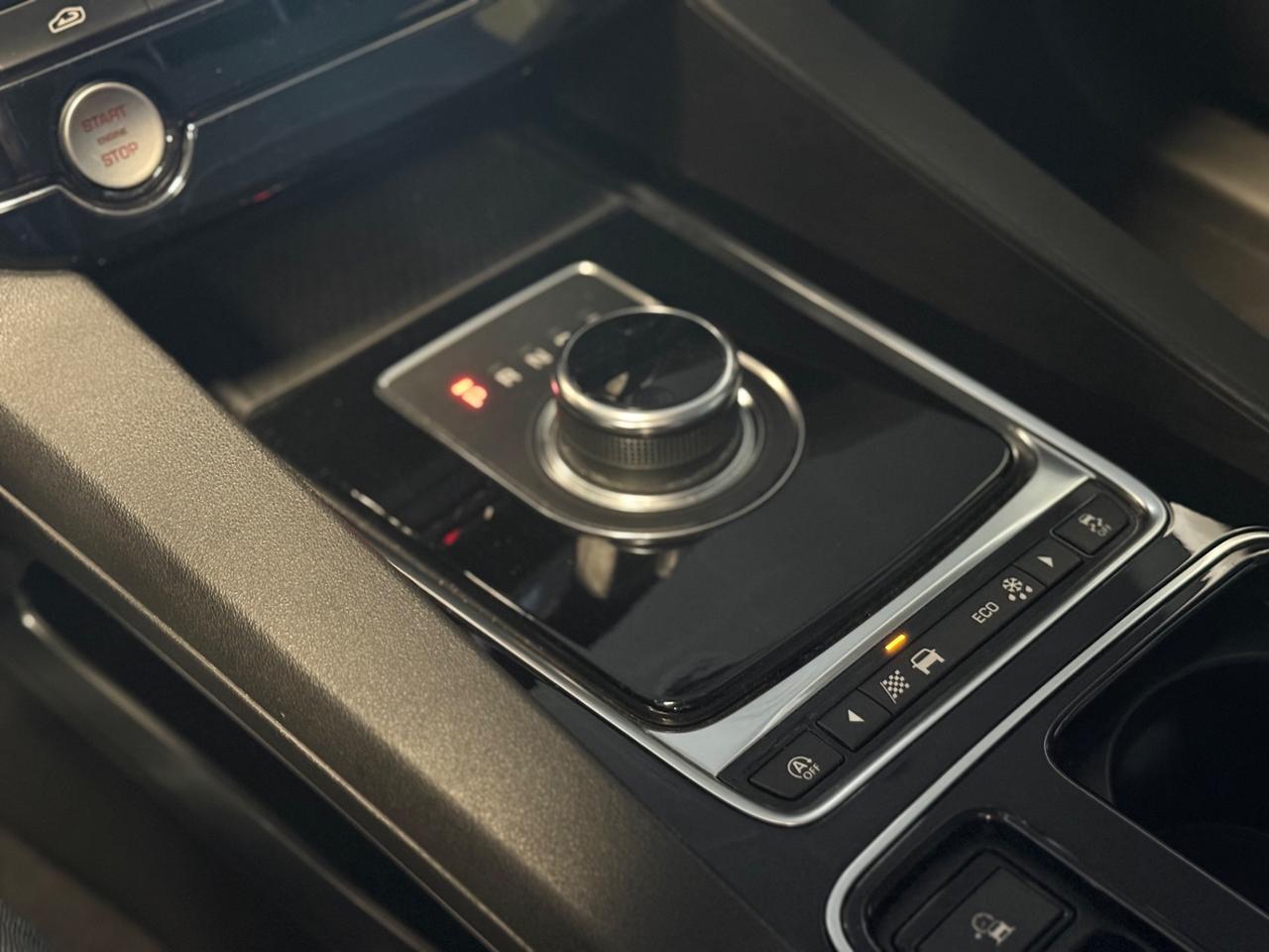 Jaguar F-Pace 2.0 D 180 CV aut. Portfolio