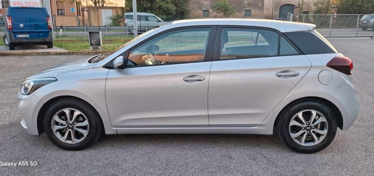 Hyundai i20 1.2 5 porte Econext Connectline