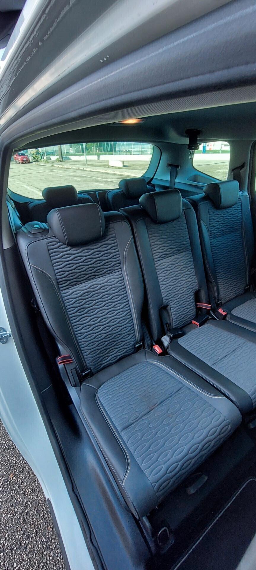 ZAFIRA 7 POSTI 1,6 METANO DI SERIE 150 CV COSMO NAVIGATORE SENSORI TELEFONO CRUISE CONTROL