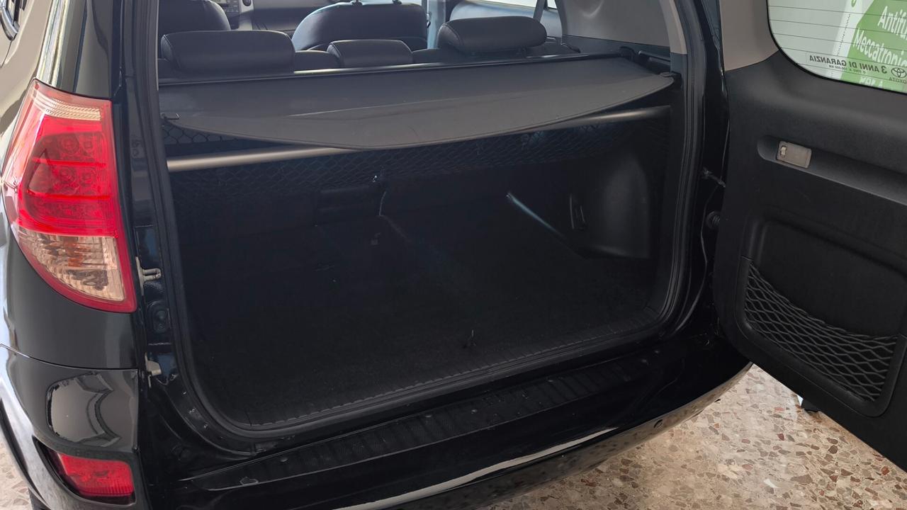 Toyota RAV 4 RAV4 2.2 D-4D 177 CV Luxury