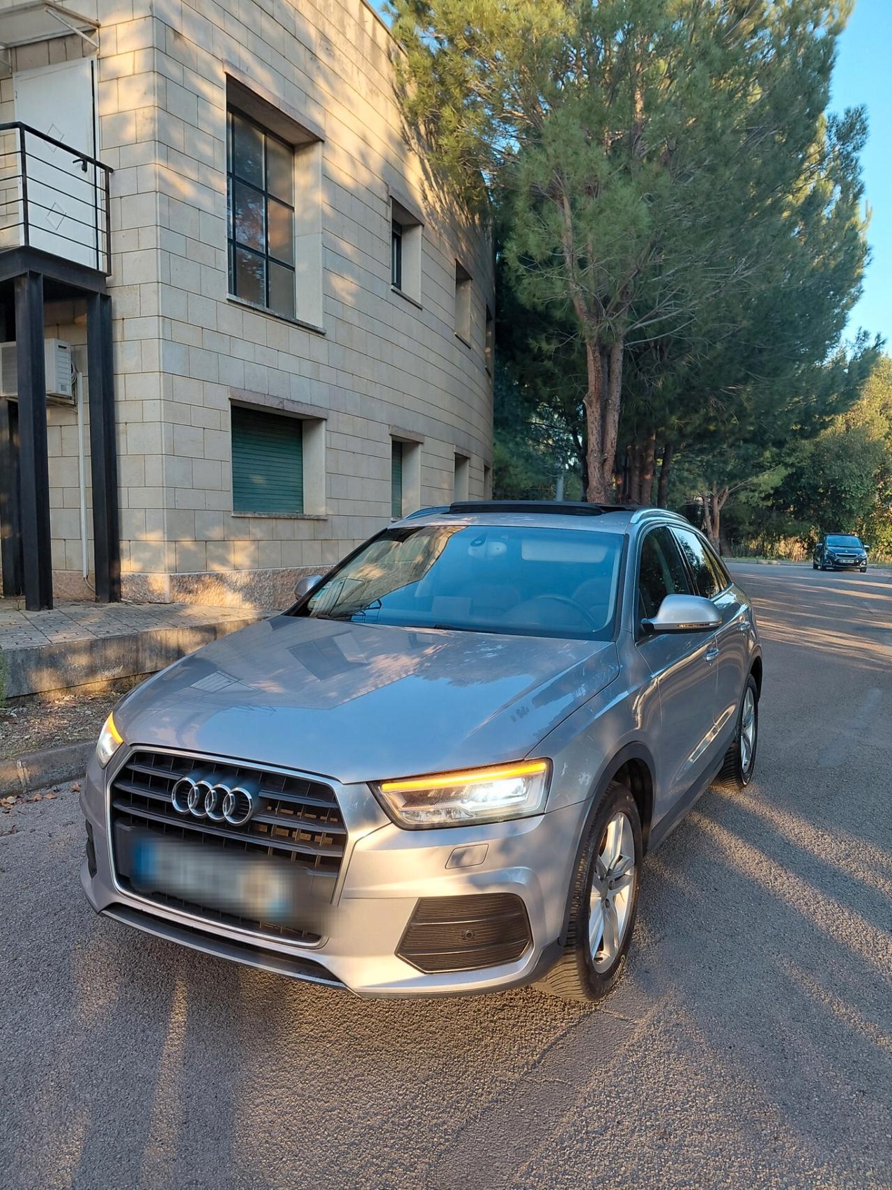 Audi Q3 2.0 TDI 150 CV Design