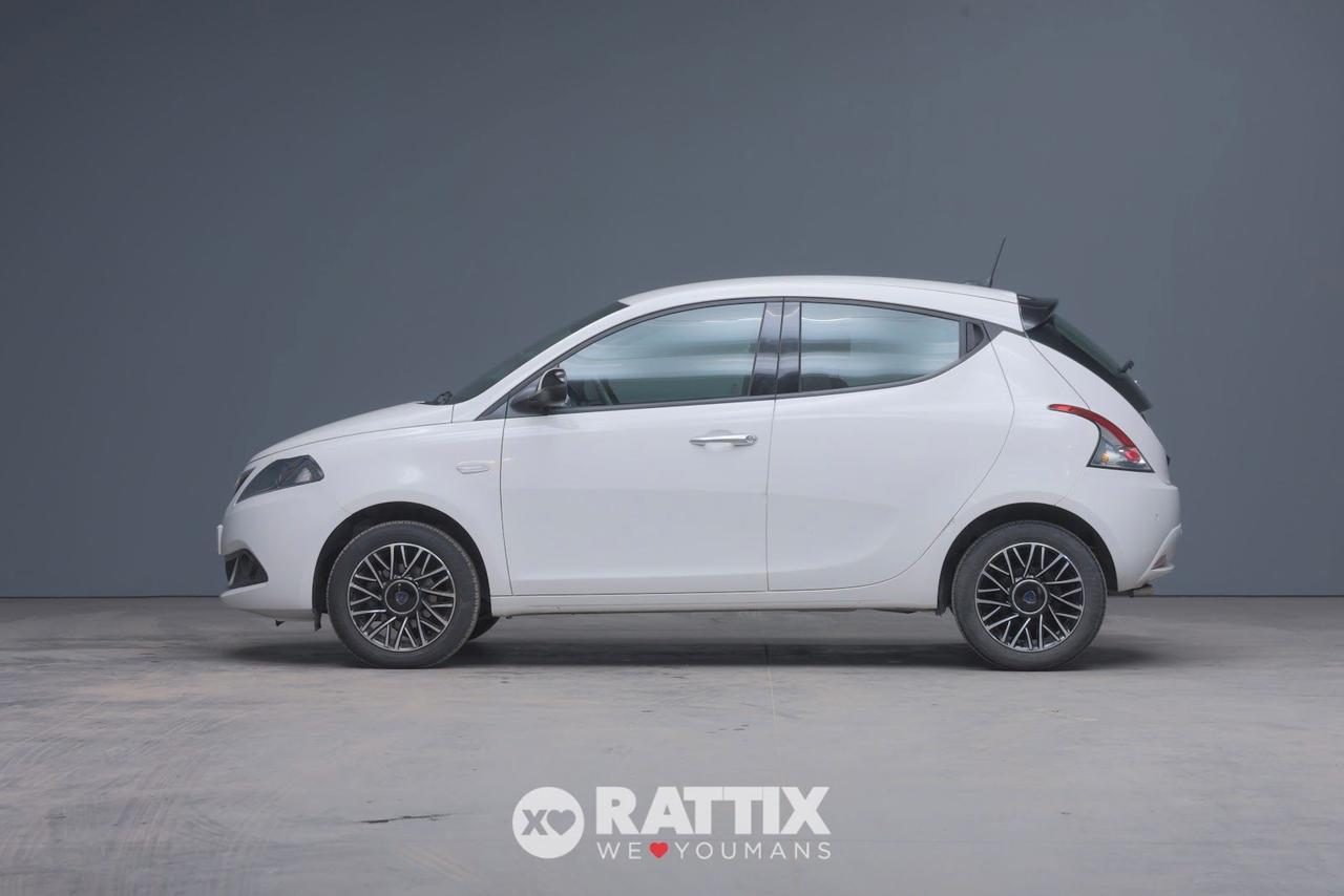 Lancia Ypsilon 1.0 Firefly Hybrid 70CV Platino