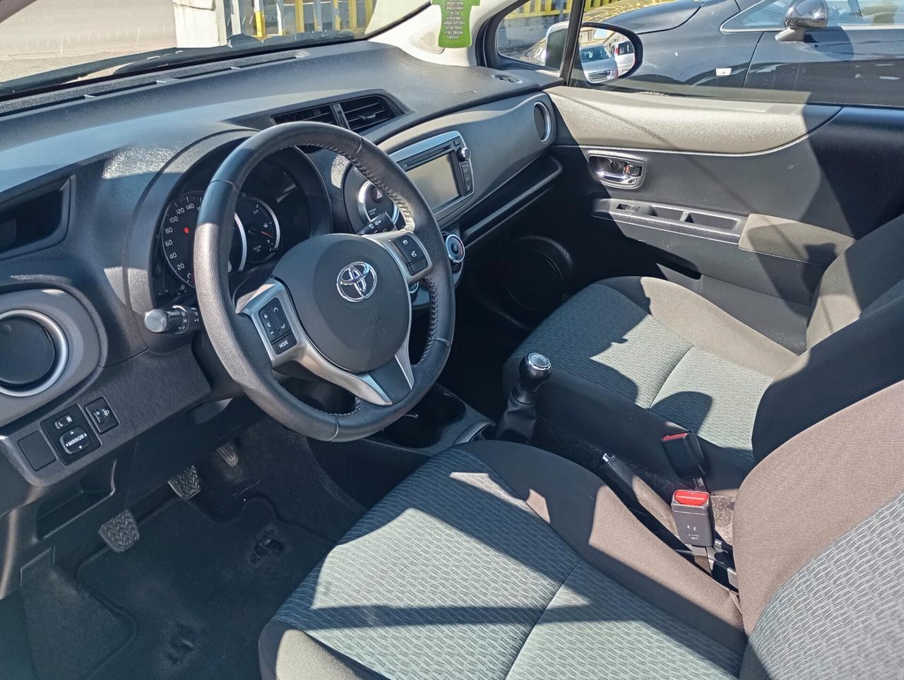 Toyota Yaris 1.0 5 porte Active