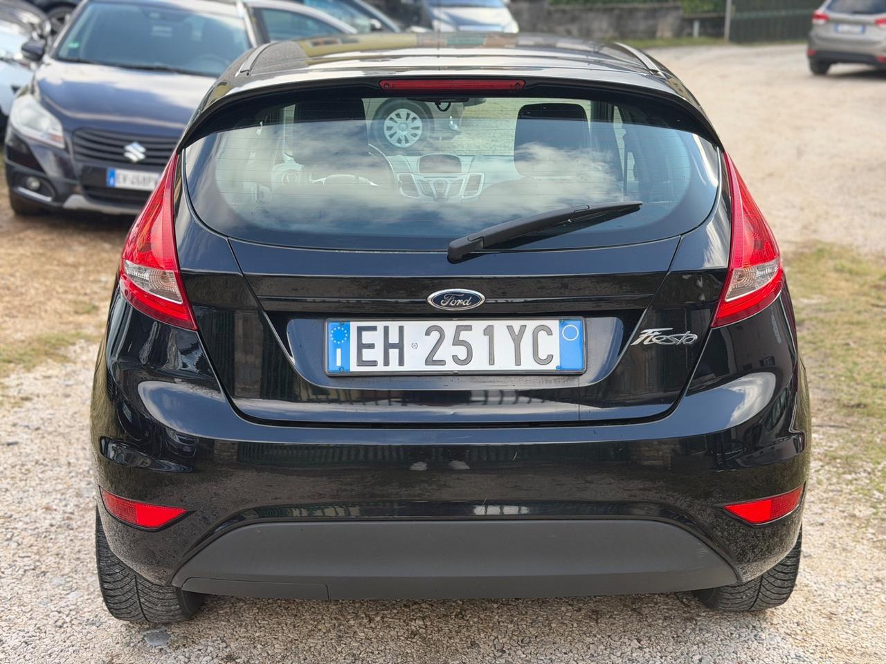 Ford FIESTA 1.2 82 CV 5P TITANIUM NEOPAT KMCERT GARANZ UNICOPR