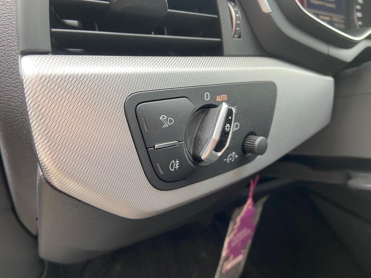 Audi A4 Avant Sport 2.0 35 TDI #8903