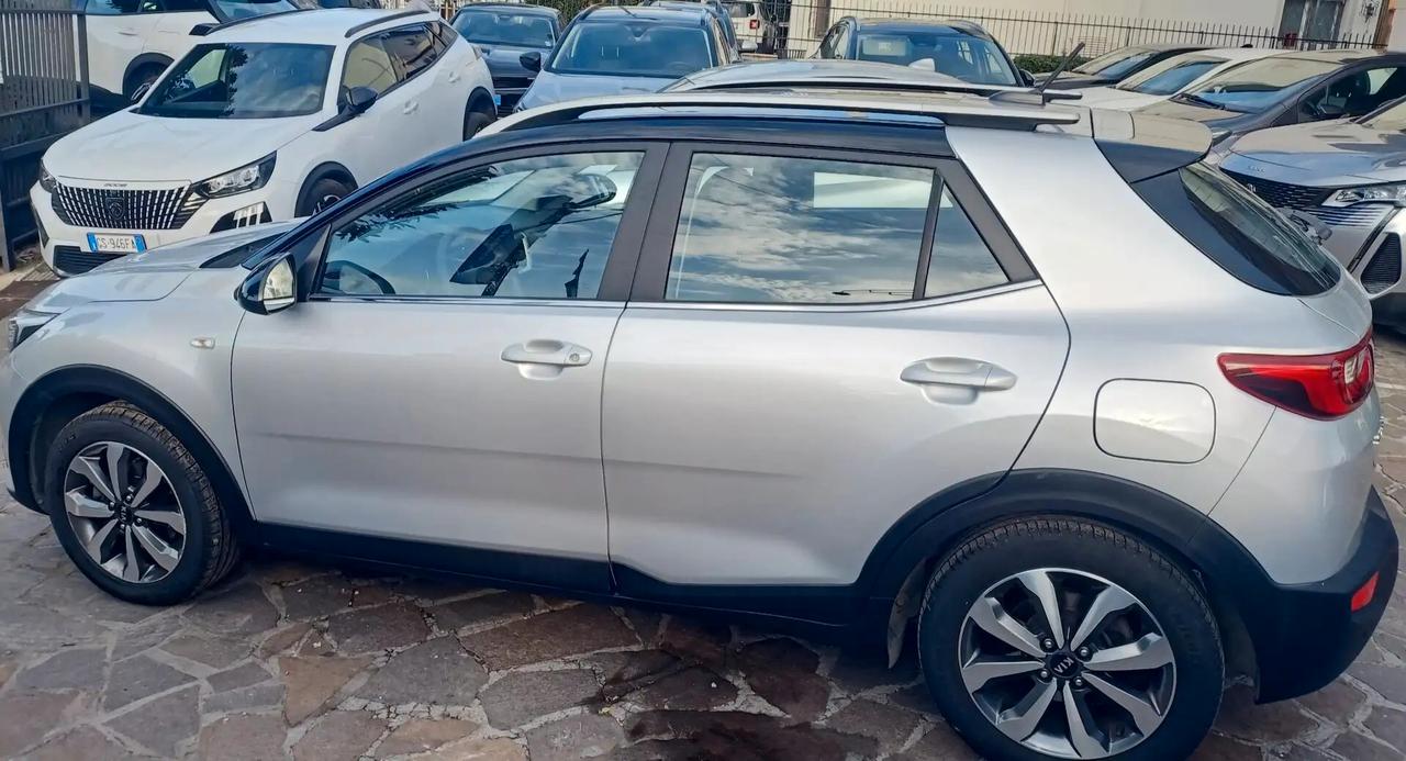 Kia Stonic 1.2 DPI ECO GPL Style b/color