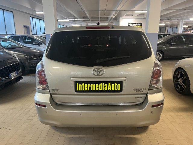 TOYOTA Corolla Verso 2.2 16V D-4D DPF