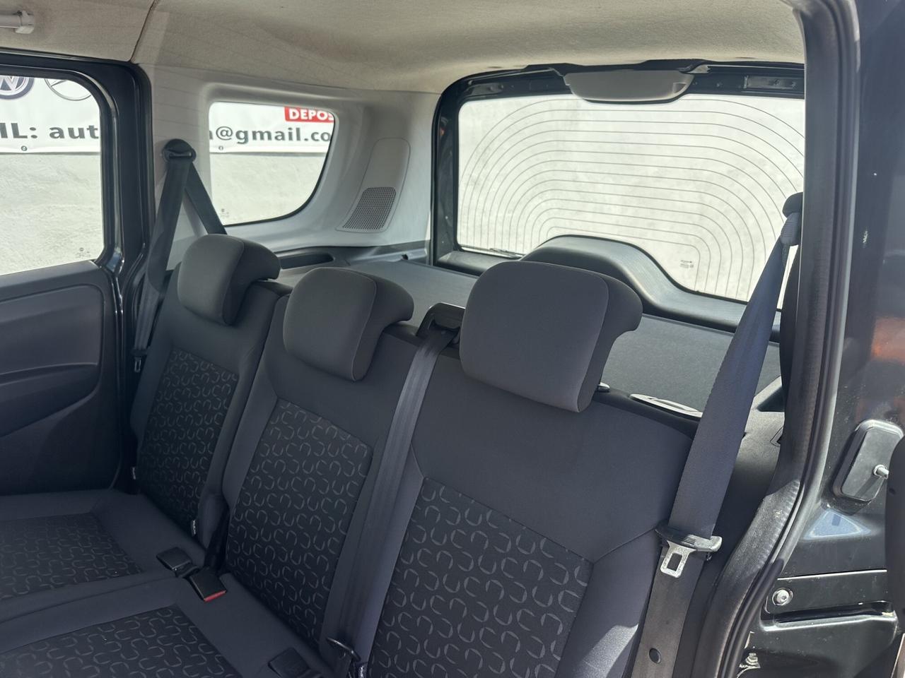 Fiat Doblo 1.6 MJT 105 Cv Emotion 5 Posti Vettura
