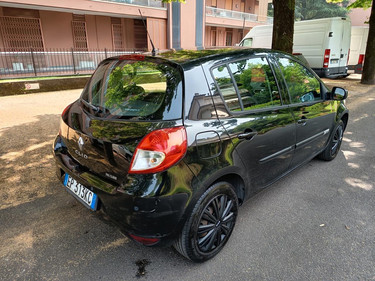 Renault Clio 1.2 16V 5 porte GPL Dynamique