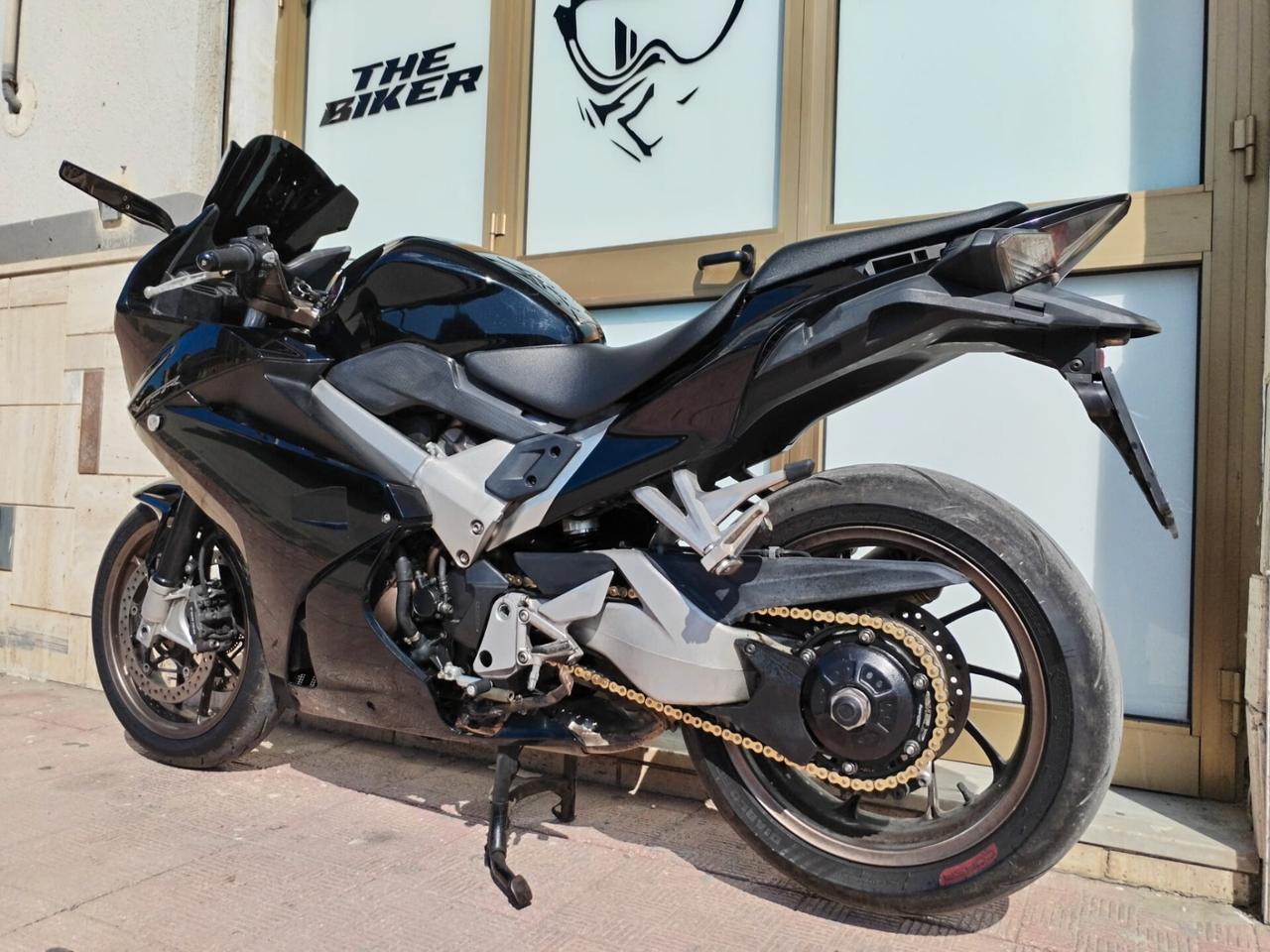 Honda VFR 800 F gt v4 sc project