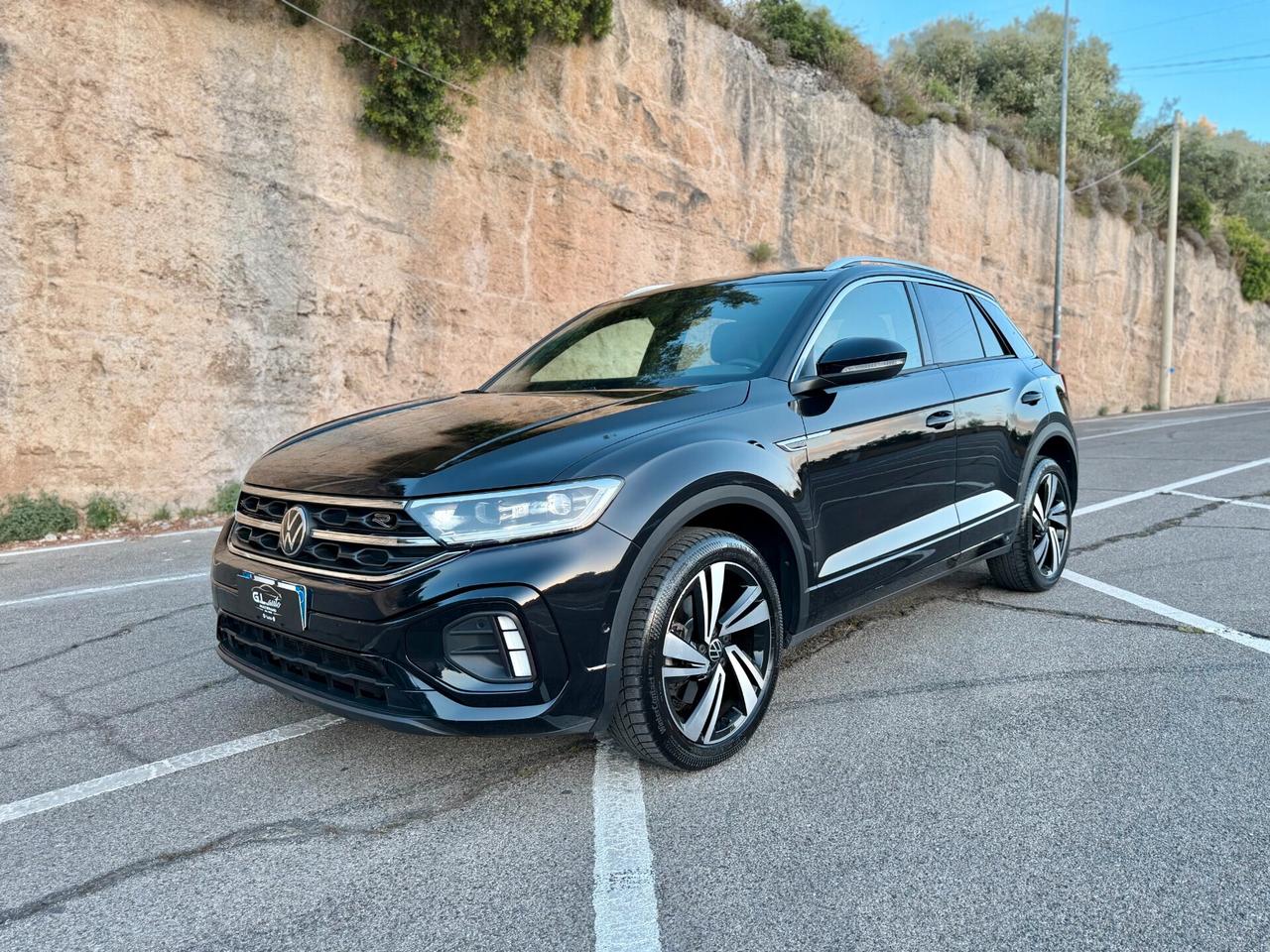 Volkswagen T-Roc R-LINE/2.0 150 CV/18"/FULL LED/CAR PLAY