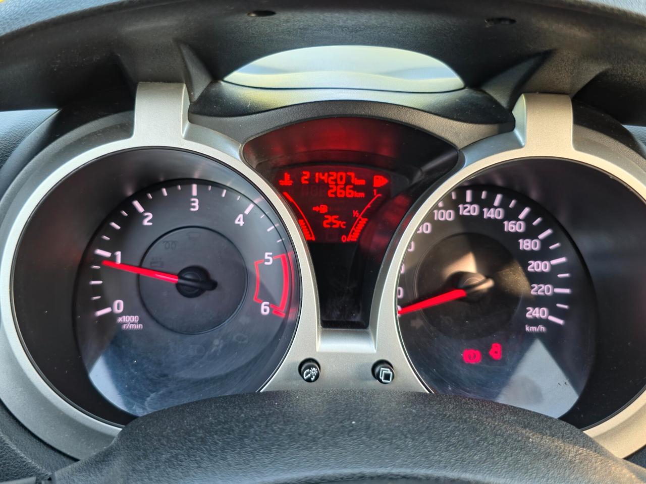 Nissan Juke 1.5 dCi Start&Stop Tekna CV-110 E5B Manuale NEO 2014
