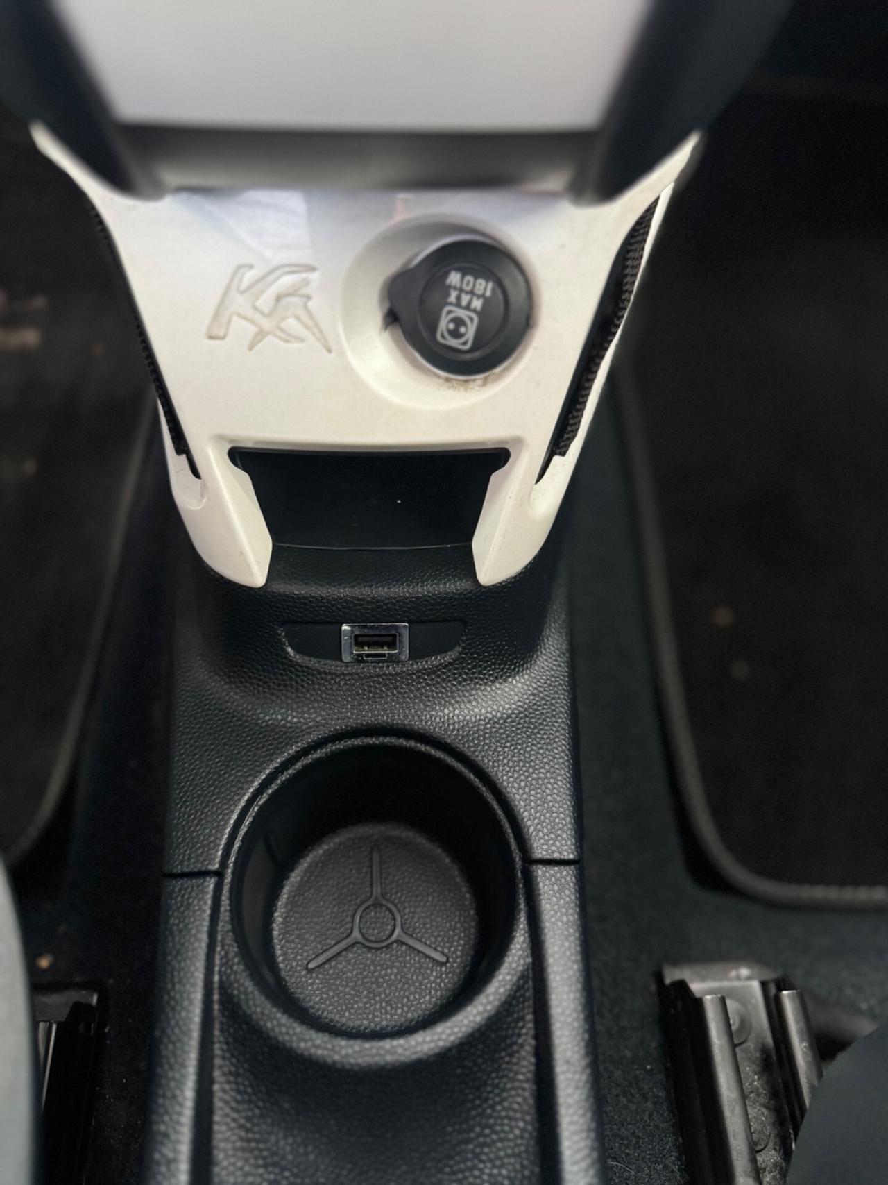 Ford Ka Ka+ 1.2 8V 69CV Titanium