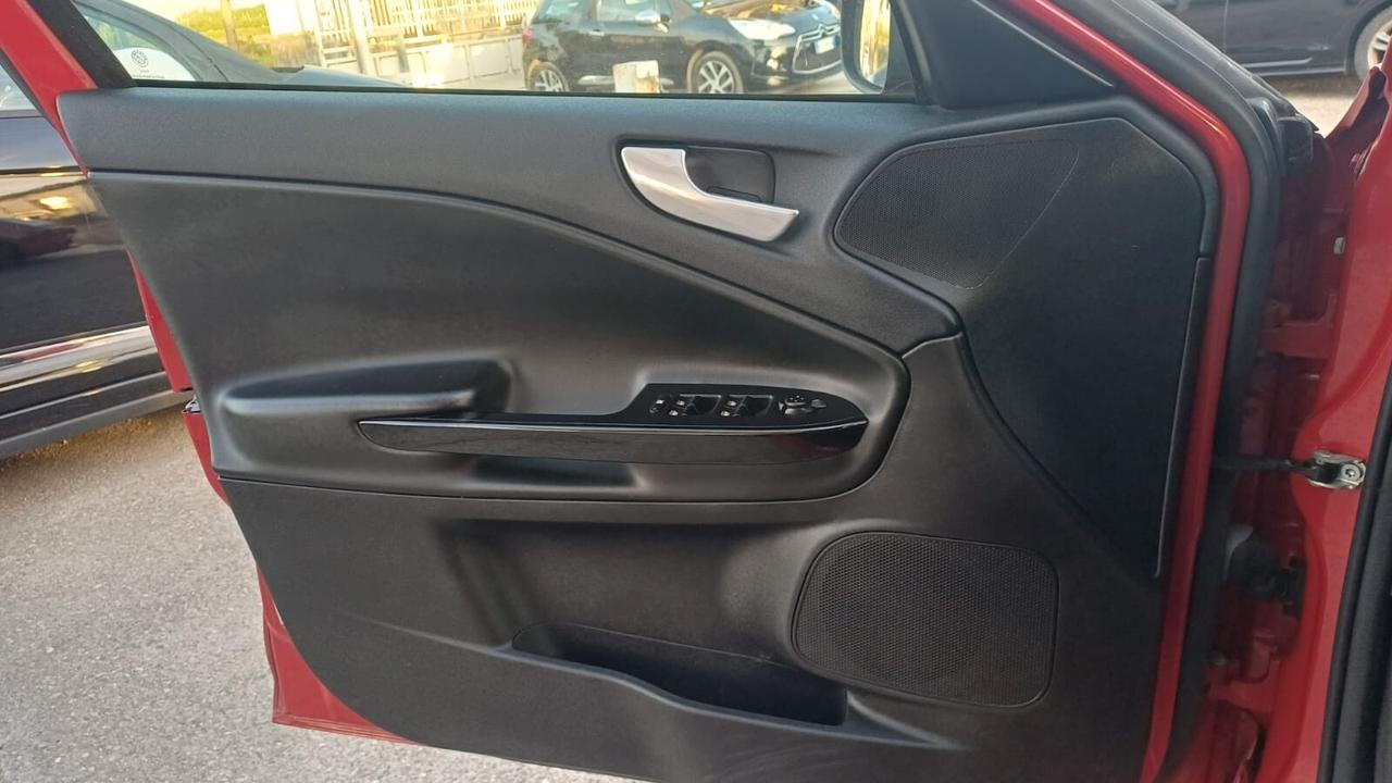 Alfa Romeo Giulietta 1.6 JTDm-2 105 CV Distinctive 2013 ROSSA COME NUOVA