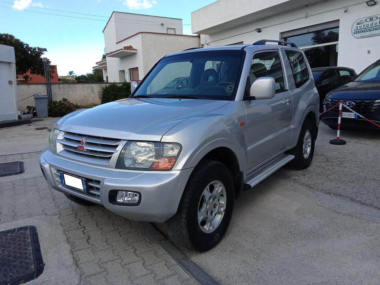 Mitsubishi Pajero 2.5 TDI 3p. GL Autocarro 5 posti