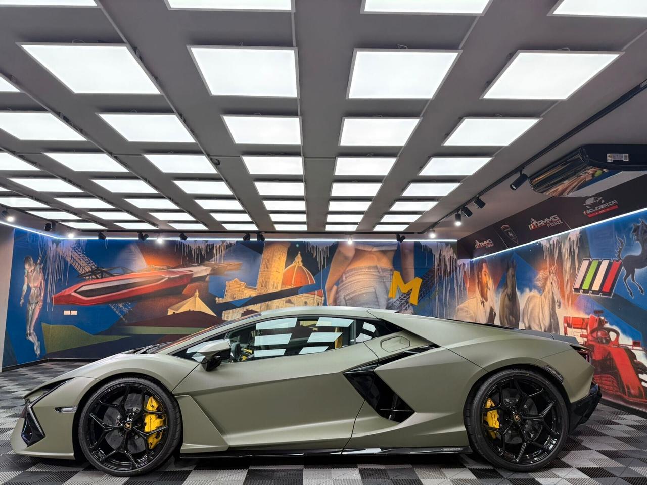 Lamborghini Revuelto 6.5 V12 (333)