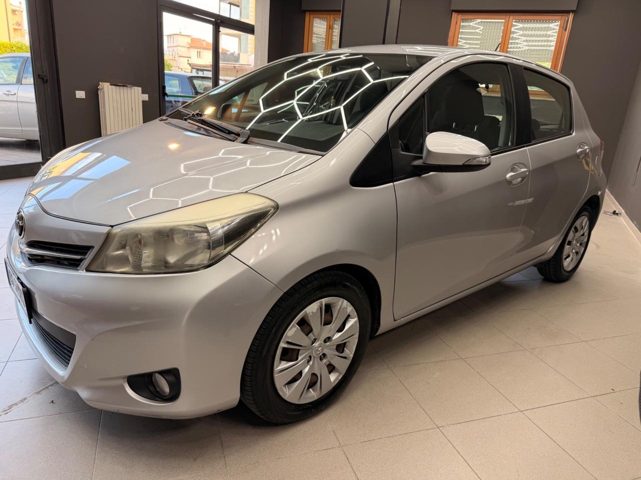 Toyota Yaris 1.4 D-4D 5 porte Lounge
