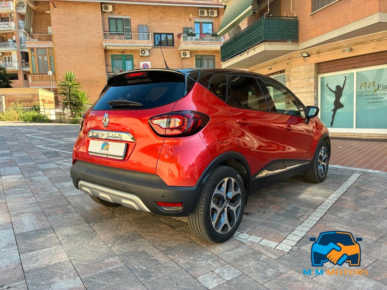 Renault Captur 1.5 dci Intens 90 cv edc
