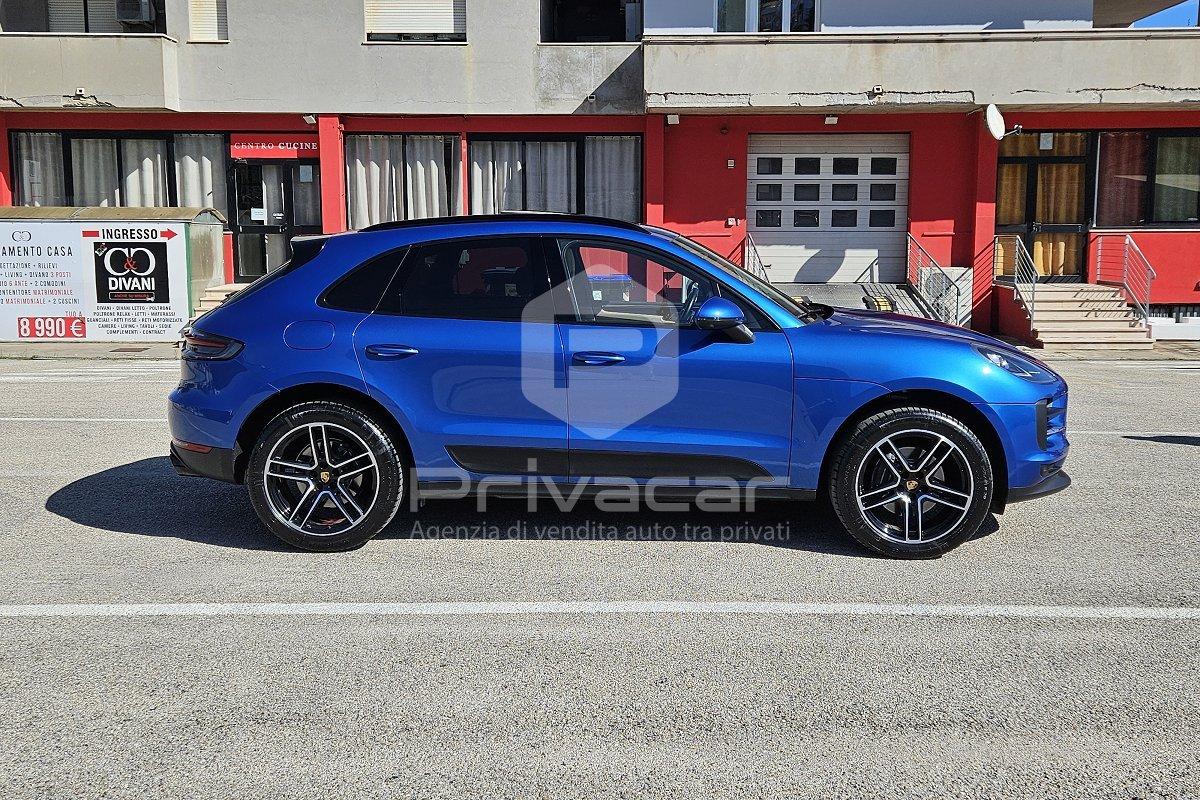 PORSCHE Macan 2.0