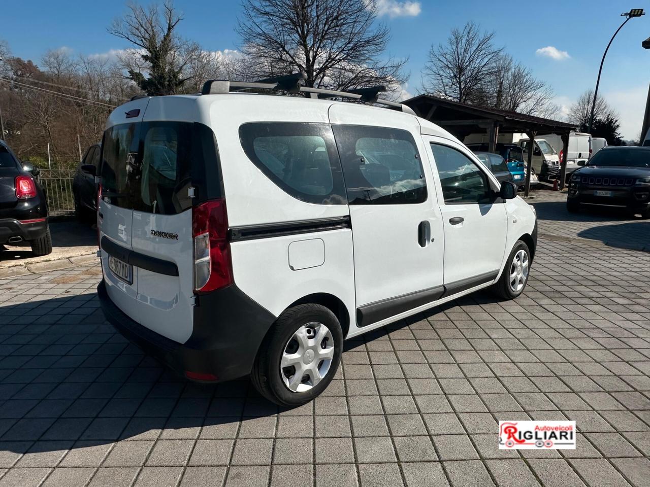 Dacia Dokker 75CV Lauréate Family - Anno 2016 - 5 posti