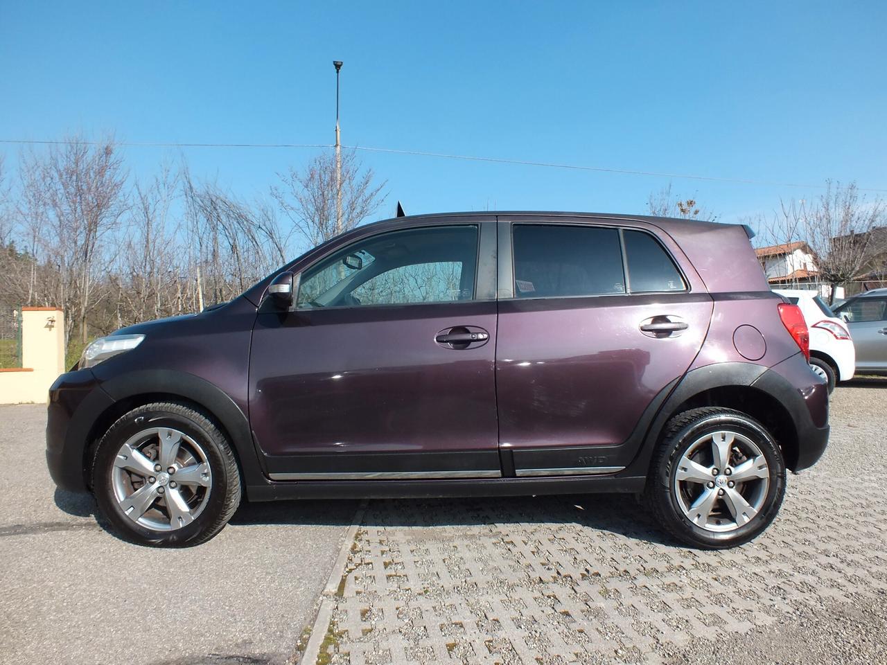 TOYOTA URBAN CRUISER 1.4 D-4D AWD SOL