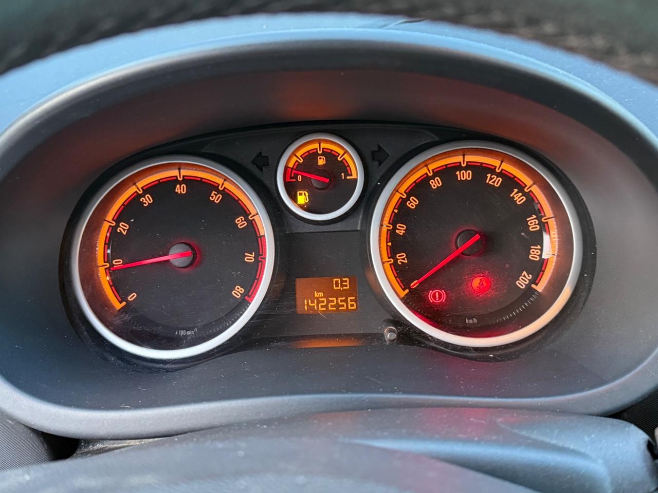 Opel Corsa 1.2 3 porte Club