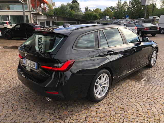 BMW 320 d 48V xDrive Touring Business Advantage