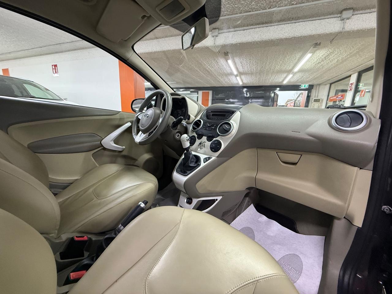 Ford Ka Ka 1.2 69CV Titanium TETTO PANOR.