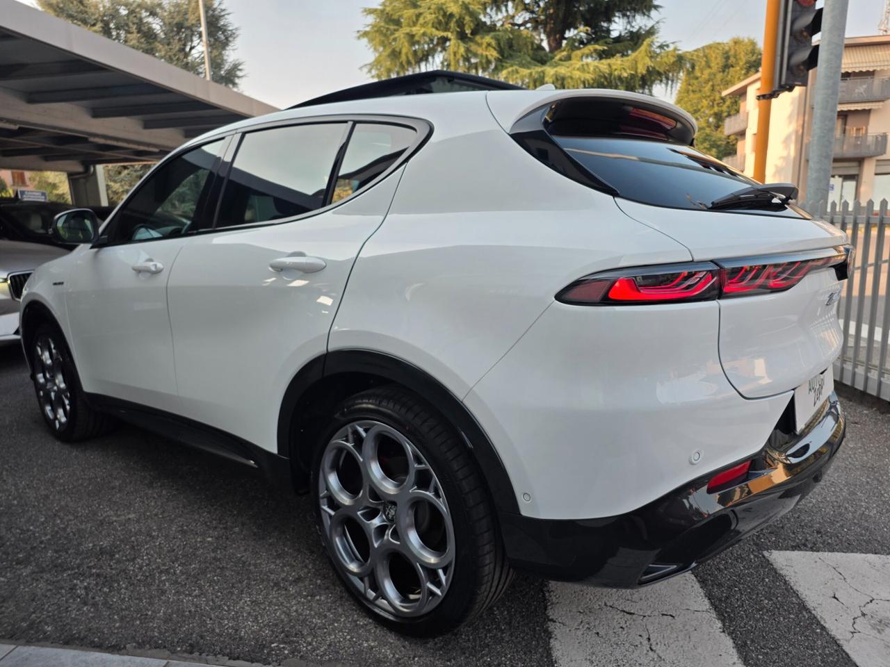 Alfa Romeo Tonale 1.5 Hybrid 160cv Veloce TCT7 / TETTO+CAMERA 360°+CERCHI 20"