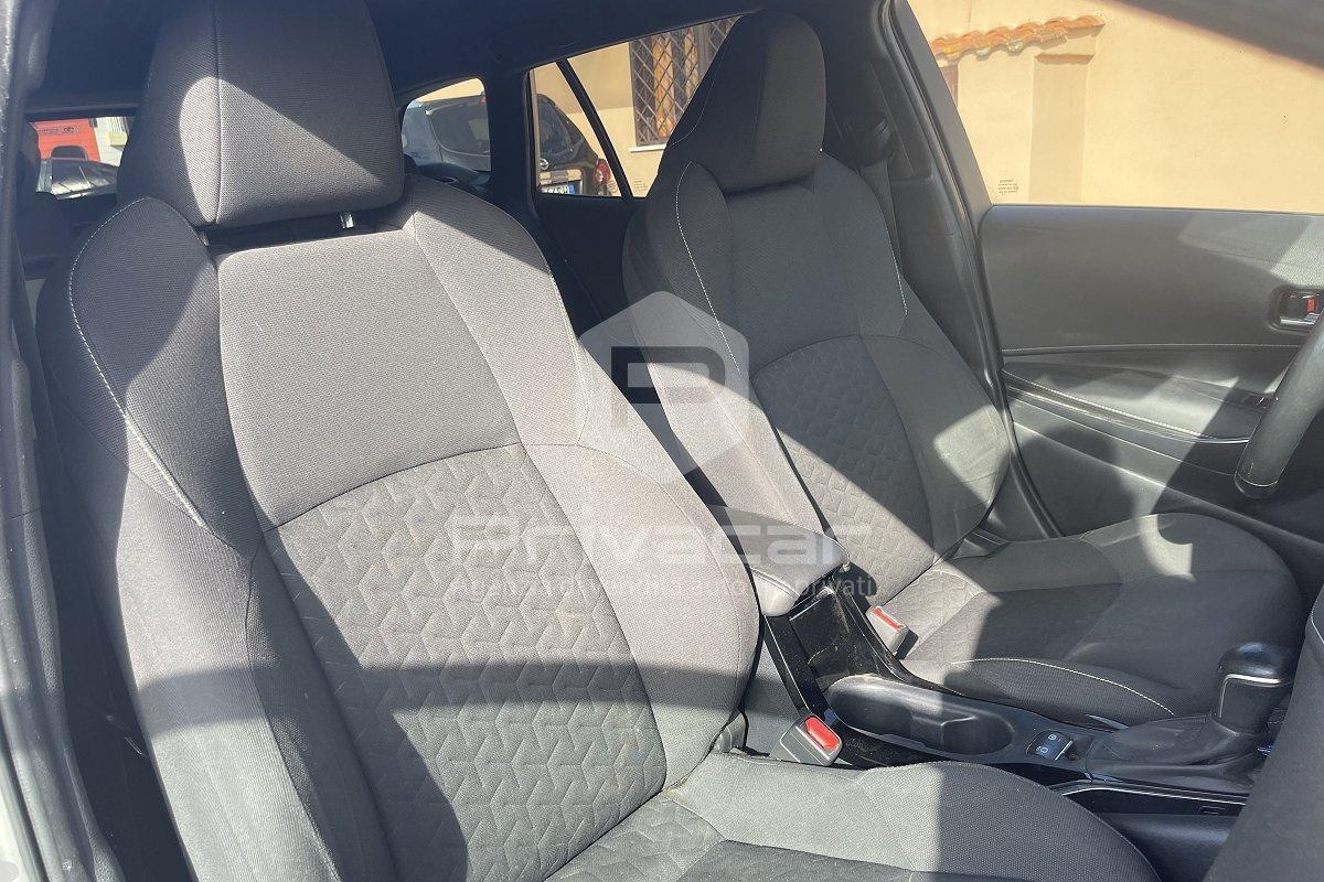 TOYOTA Corolla Touring Sports 2.0 Hybrid Lounge