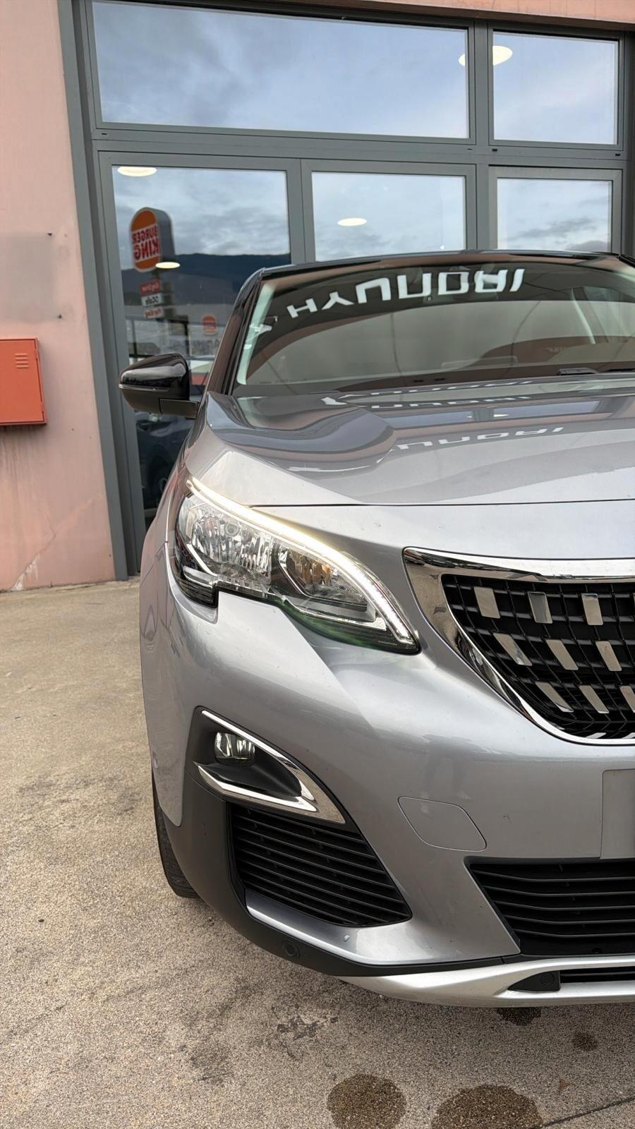 Peugeot 3008 BlueHDi 120 S&S Business