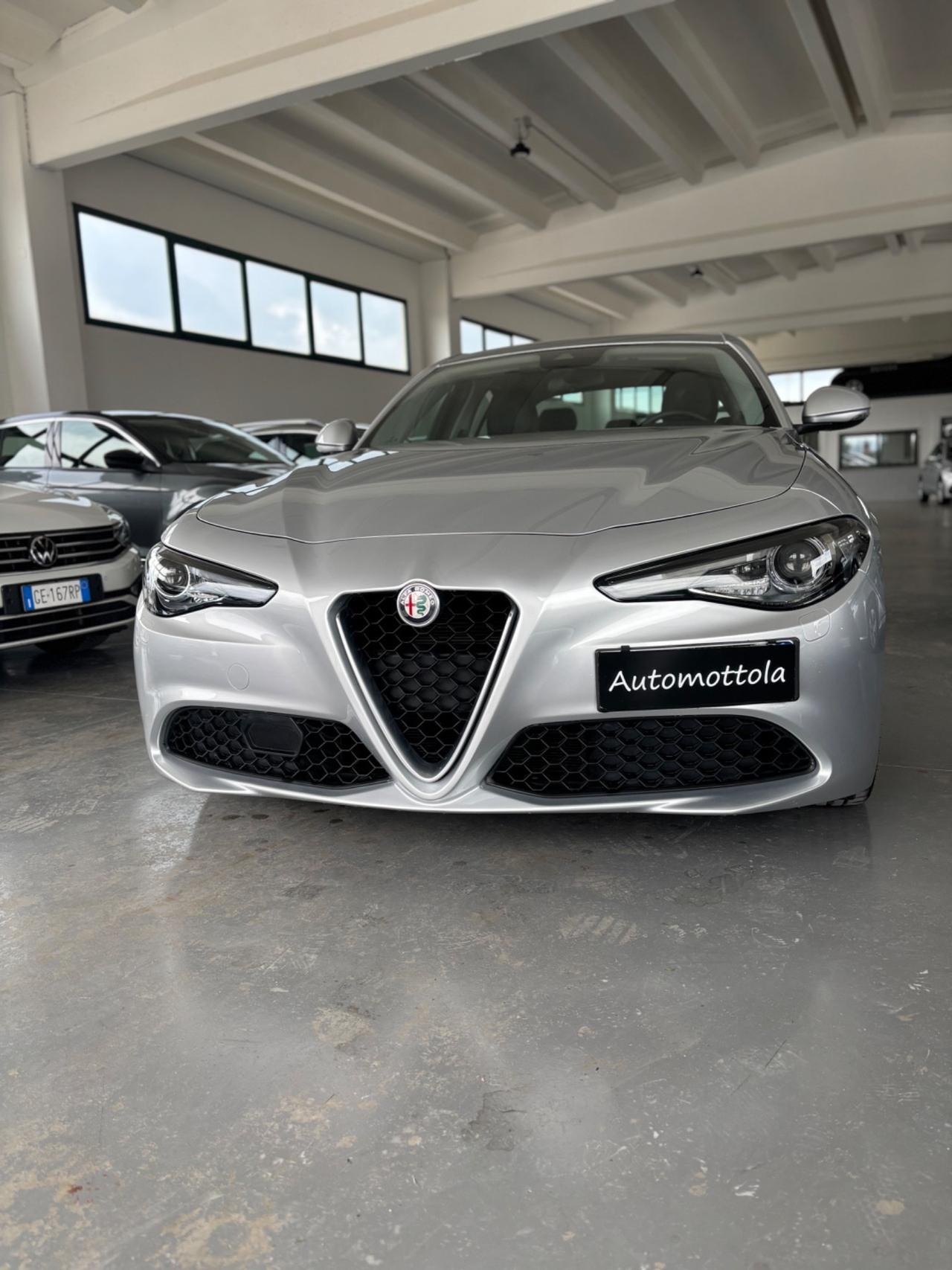 Alfa Romeo Giulia 2.2 Turbodiesel 180 CV Super