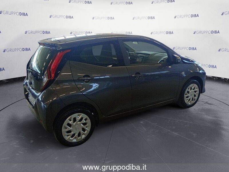 Toyota Aygo II 2018 5p 5p 1.0 x-play 72cv