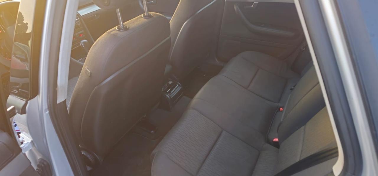 Audi A4 2.0 16V TDI Avant Top