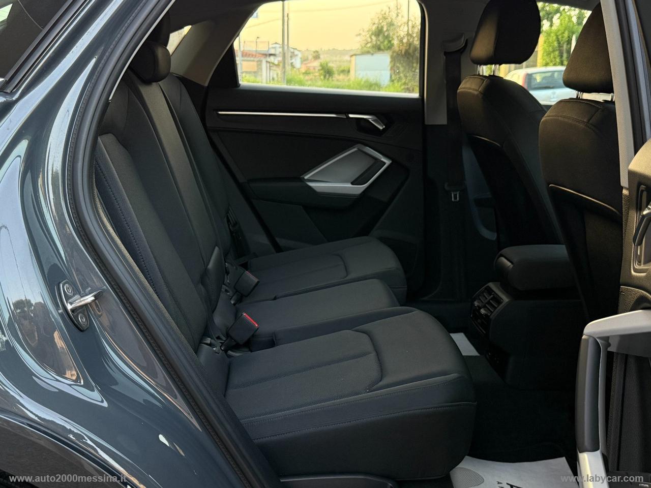 AUDI Q3 SPB 35 TDI S tronic Business Plus