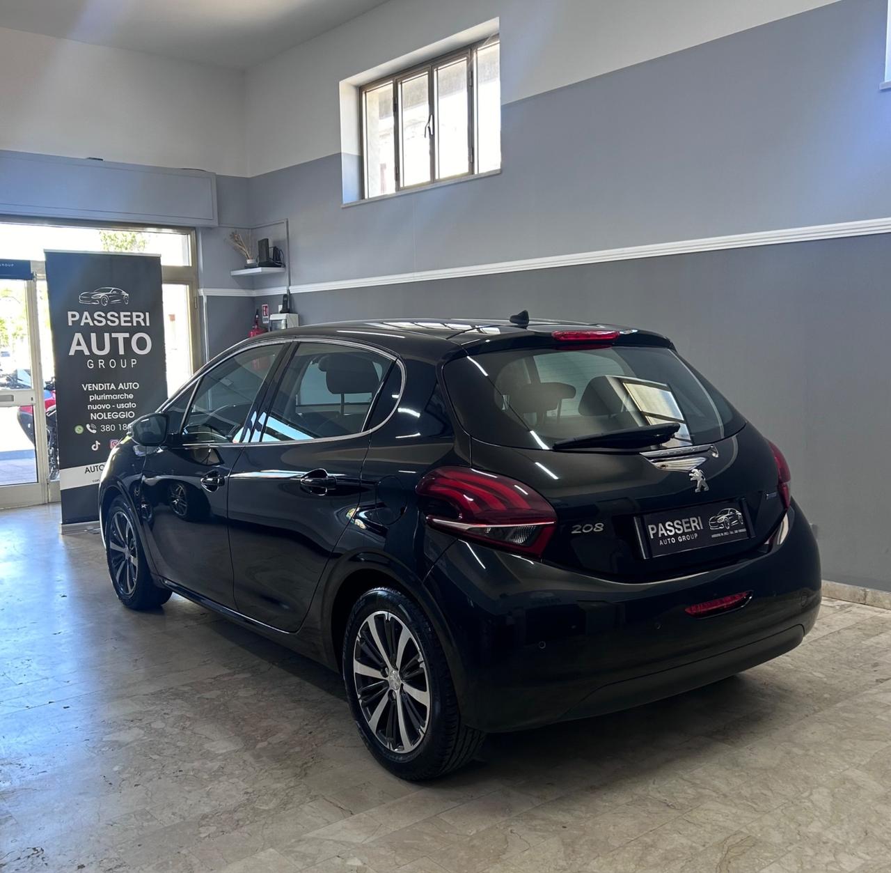 Peugeot 208 PureTech 82 5 porte Allure