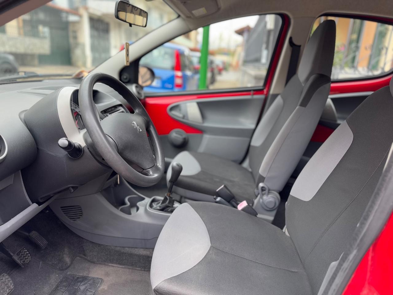 Peugeot 107 1.0 68CV 5p. Sweet Years