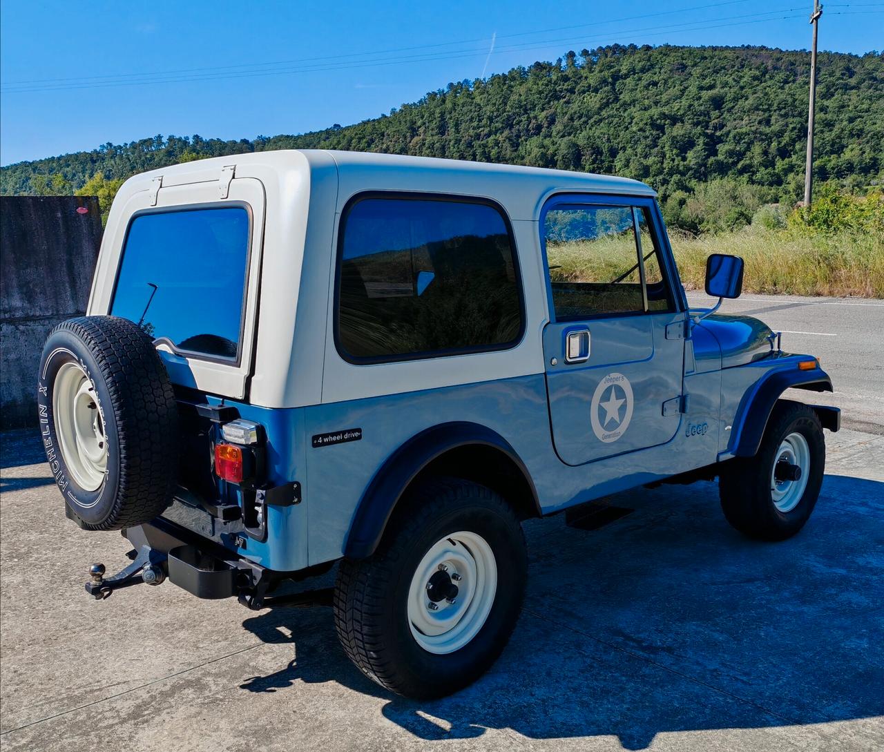 Jeep Wrangler CJ-7 (STUPENDA)