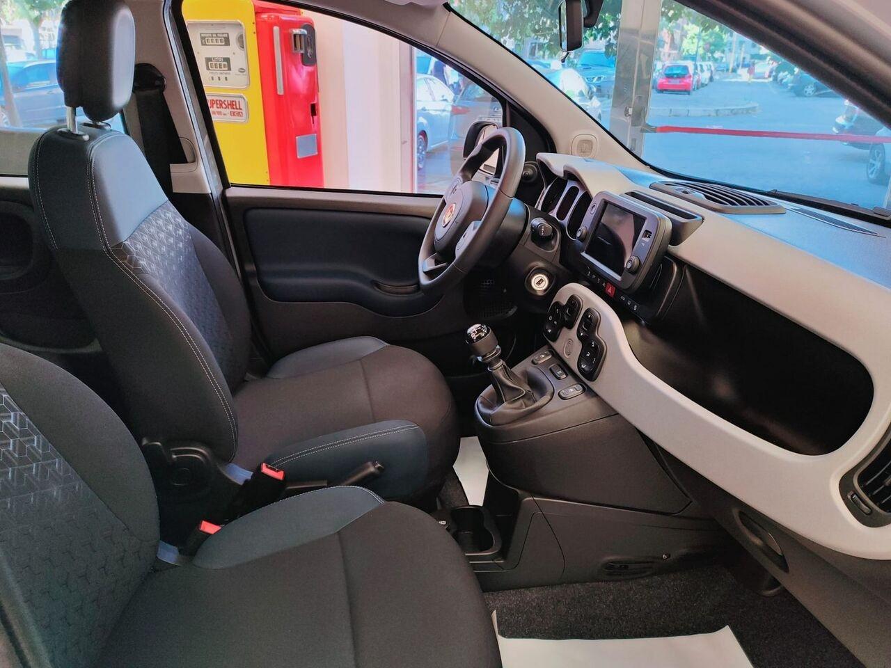 FIAT Panda III - Panda 1.0 firefly hybrid City Cross s&s 70cv