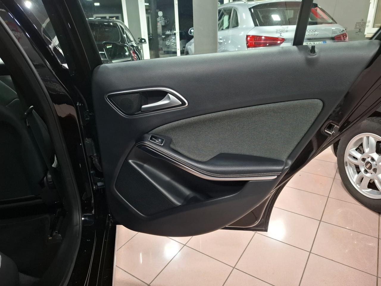 Mercedes A 160 benzina Neopatentato