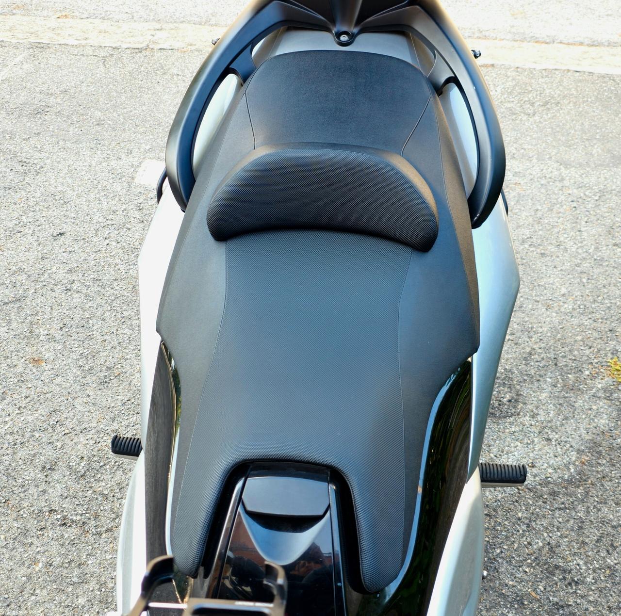 Yamaha T Max frizione nuova, scarico Mivv OMOLOGATO