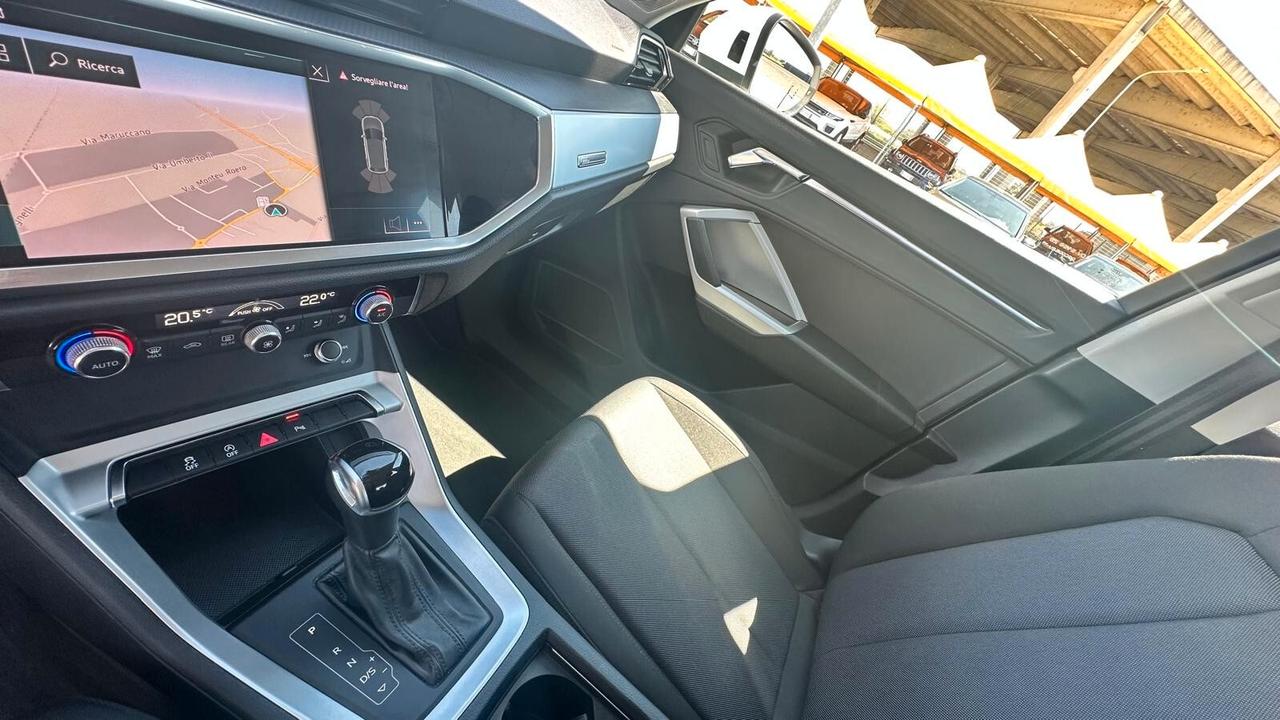 Audi Q3 2.0 TDI 150 CV S tronic Business KM CERTIFICATI