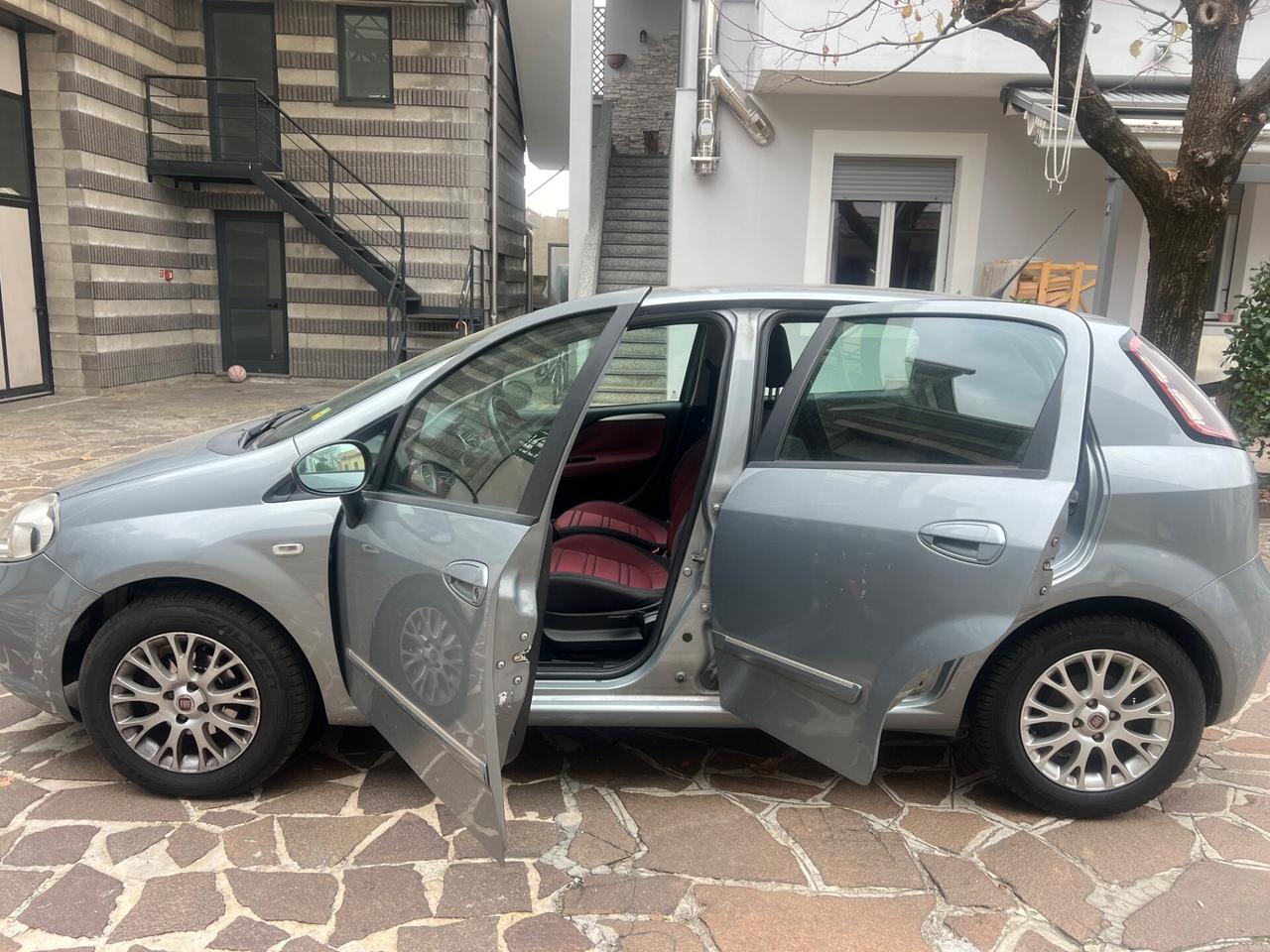 Fiat Grande Punto 1.3 MJT 75 CV 5 porte Evo