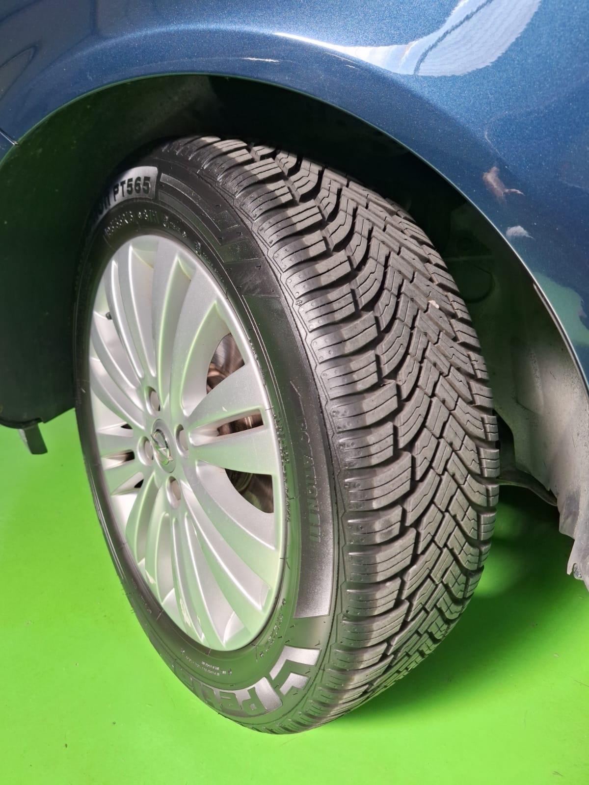 Opel Corsa 1.2benzina, 5 porte NEO PATENTATI