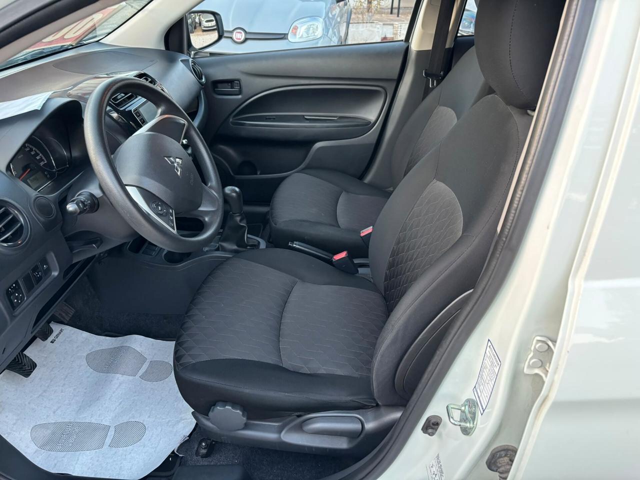 Mitsubishi Space Star 1.2 Intense SDA