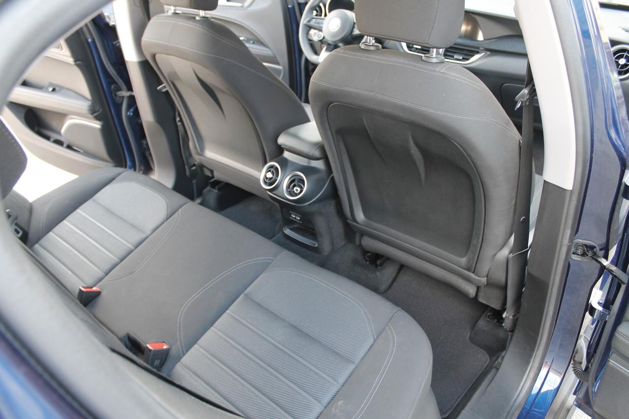 Alfa Romeo Stelvio 2.2 Turbodiesel 160 CV AT8 RWD Business