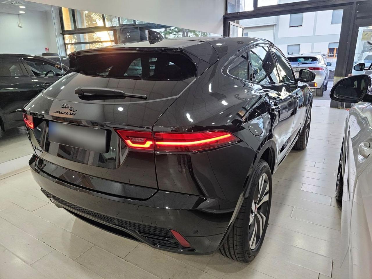 Jaguar E-Pace R-Dynamic SE Navi Camera Tetto C.20" LED BlackPack