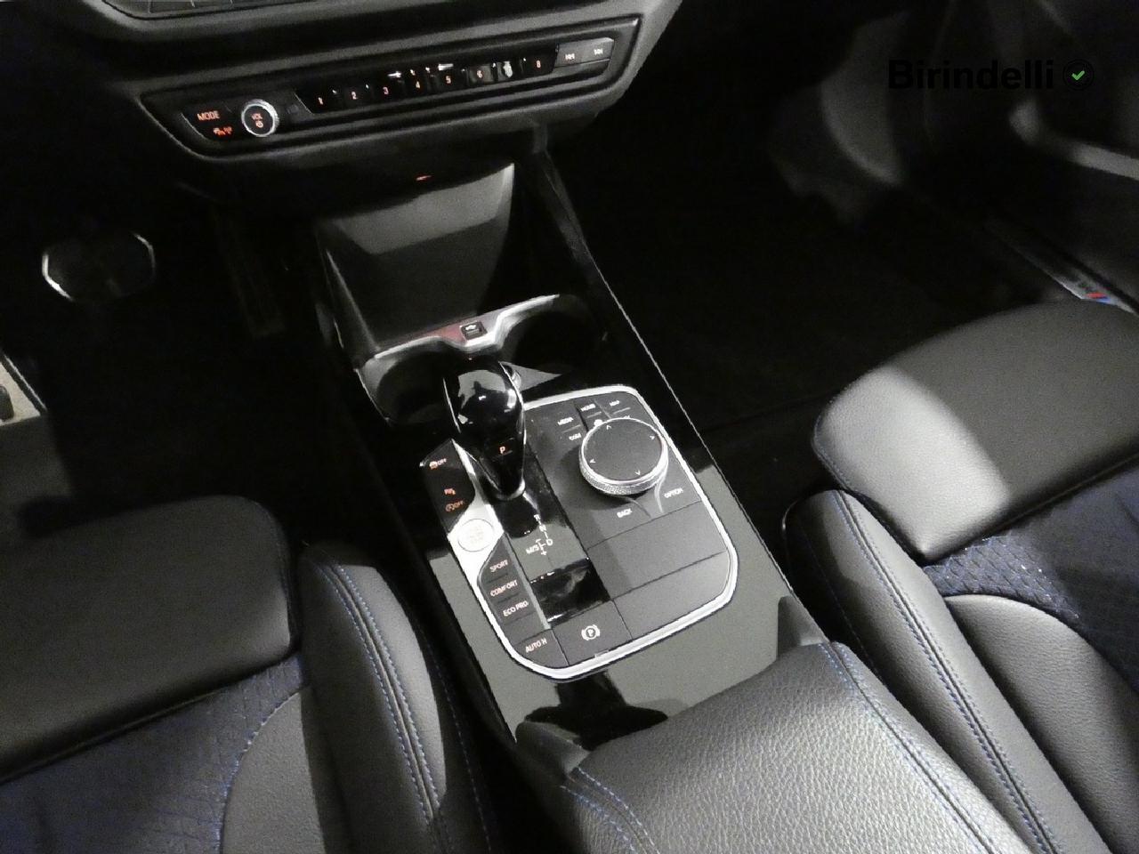 BMW Serie 1 (F40) - 118d 5p. Msport