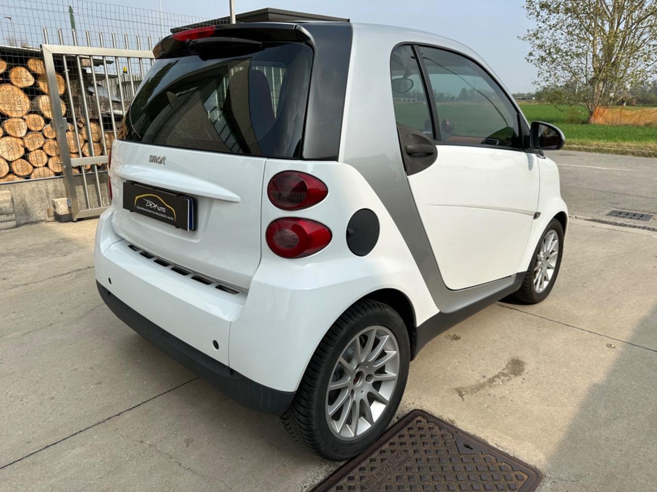 Smart ForTwo 1000 52 kW coupé passion